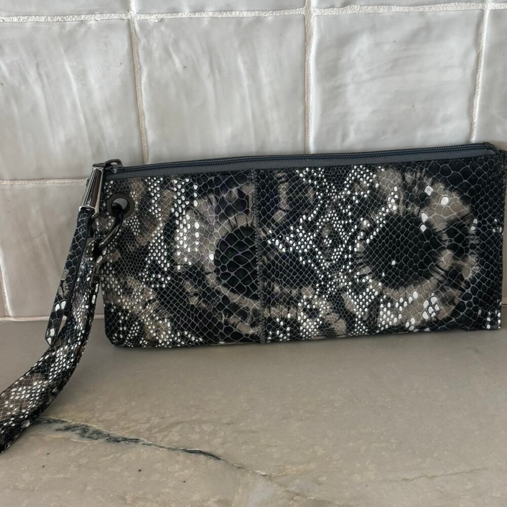 HOBO Vida Snake Clutch Wristlet